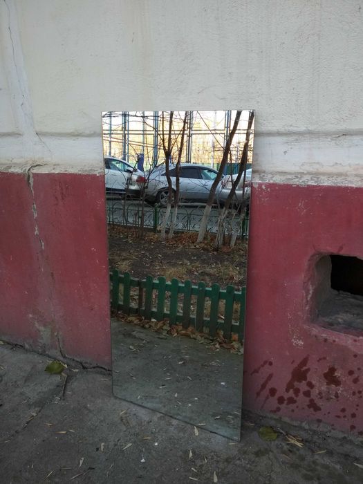 зеркала , разные, в хорошем состоянии!