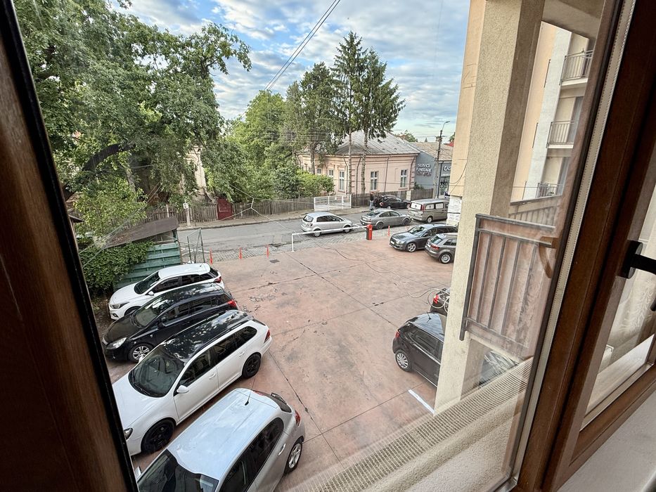 Inchiriez aparatment de 3 camere ultracentral!