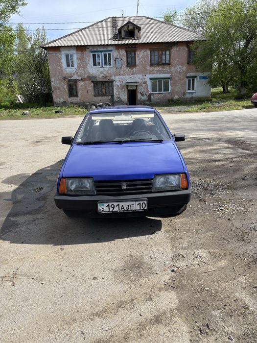Продам машину ваз лада 21099