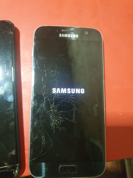 Samsung galaxy  s7 liber de rețea  funcționează  foarte bine