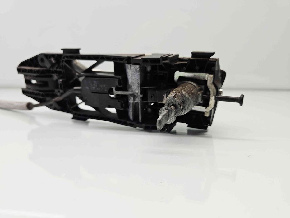 Maner usa dreapta fata Volkswagen Golf 6 (5K1) [Fabr 2009-2013] LR7L
