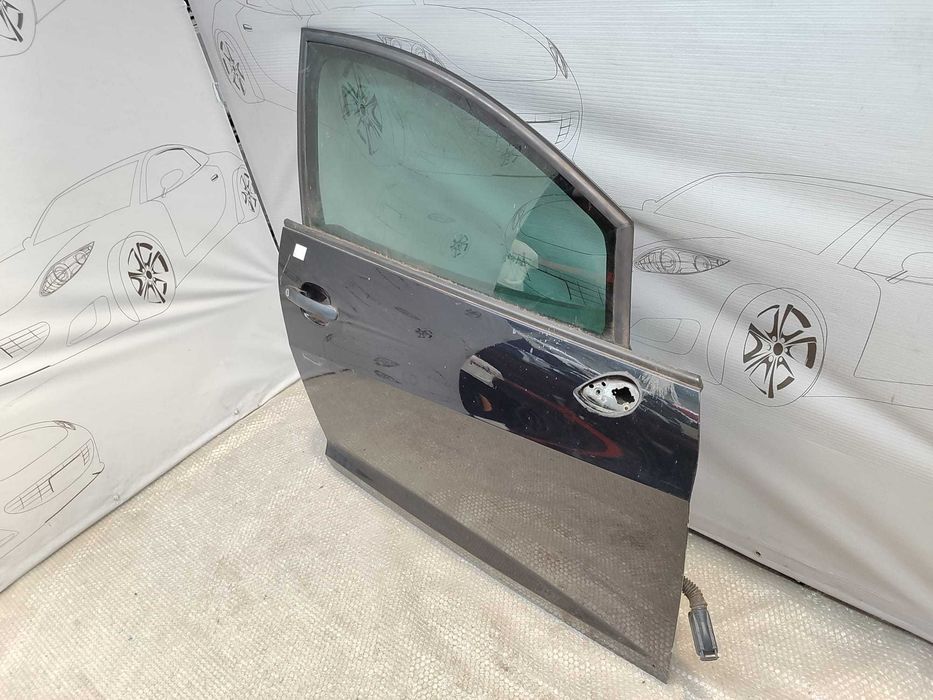 Ușă Față Dreaptă Seat Ibiza IV 6J, 6P Hatchback Negru Cod Culoare L8 / Z9Y 2013 / [2008-2017] / 6J4831056 (2D)