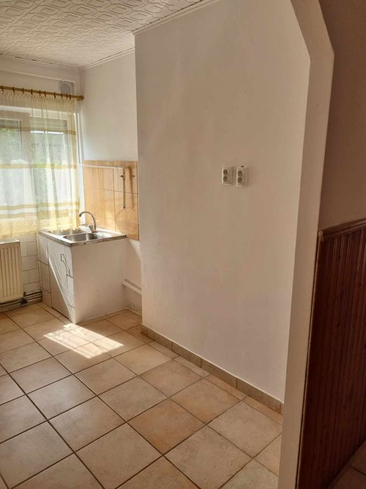 Apartament cu 3 camere