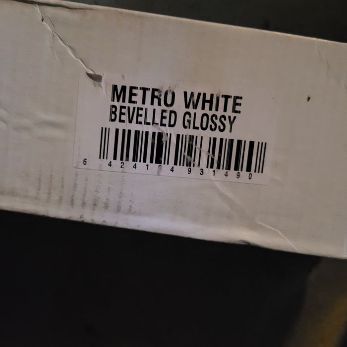 Faianta metro alba