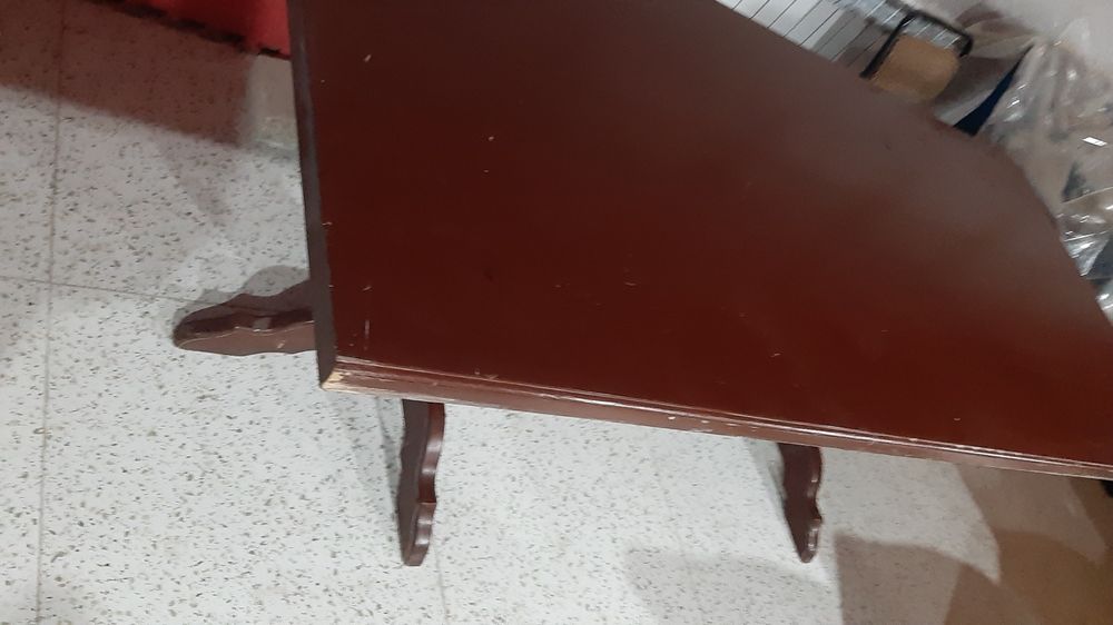 Продам стол дубовый