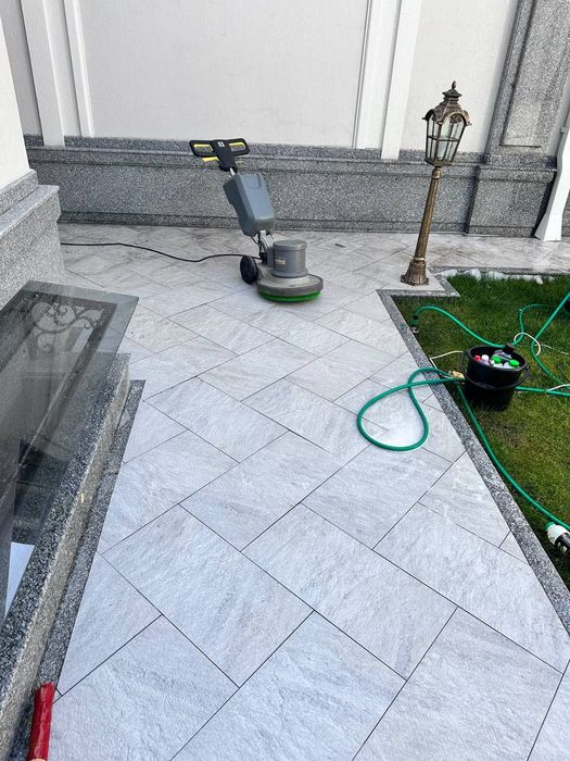 Уборка. Мойка фасадов. Чистка брусчатки. Химчистка ковров