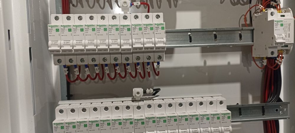 Щит электрический на 380В