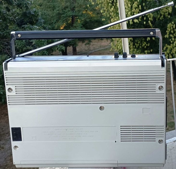 Уникална находка от неотварян кашон – VEF-222 – 125 €