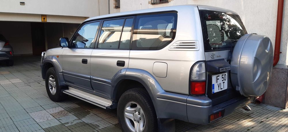 Toyota Land Cruiser KDJ95L , 2001, Diesel 4x4, 7 Locuri, Argintiu