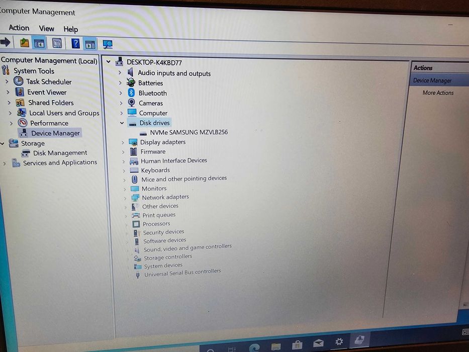 Laptop Lenovo V130-14IKB - Core i5-7200U, 8GB RAM, 256GB NVMe SSD