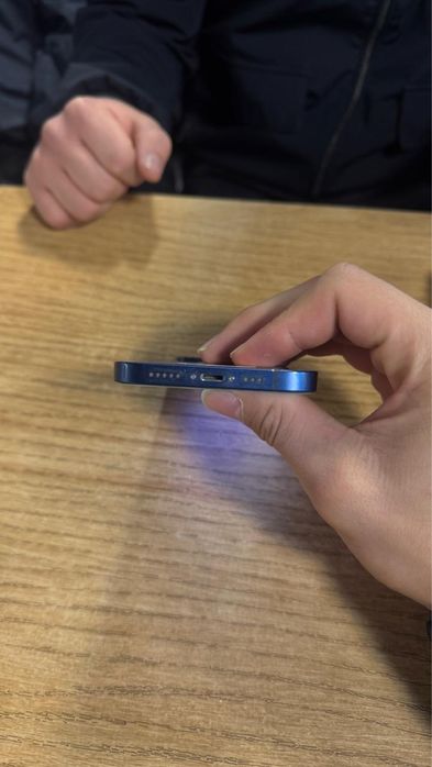 iphone 12 126гб емкость 100