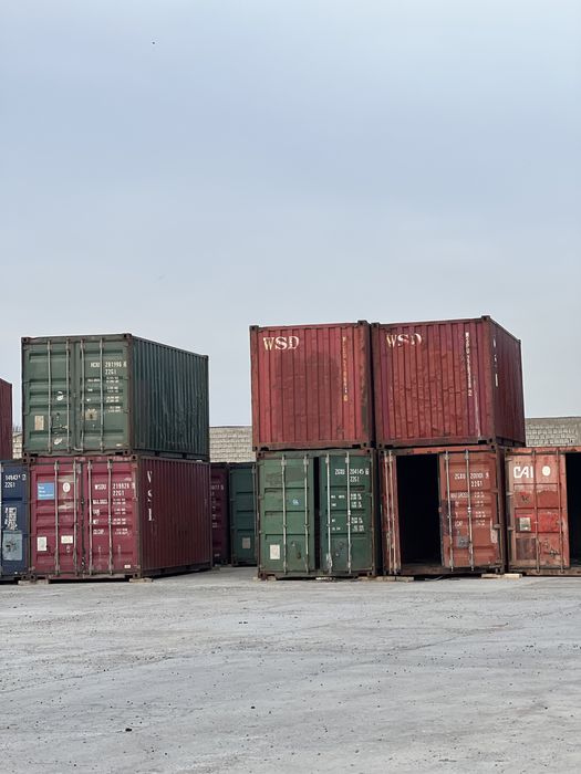 Контейнер сотилади