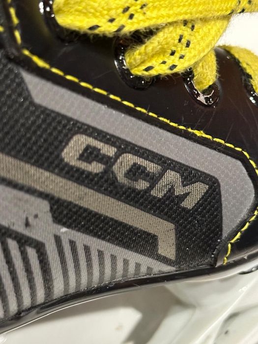 Продам коньки детские для хоккея