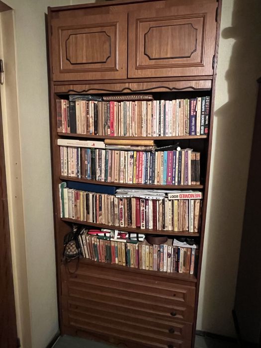 Bibliotecă 5 corpuri