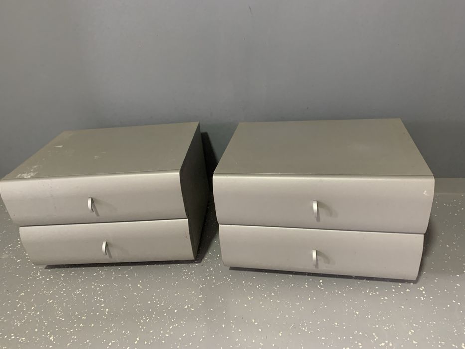 Vand 2 noptiere argintii