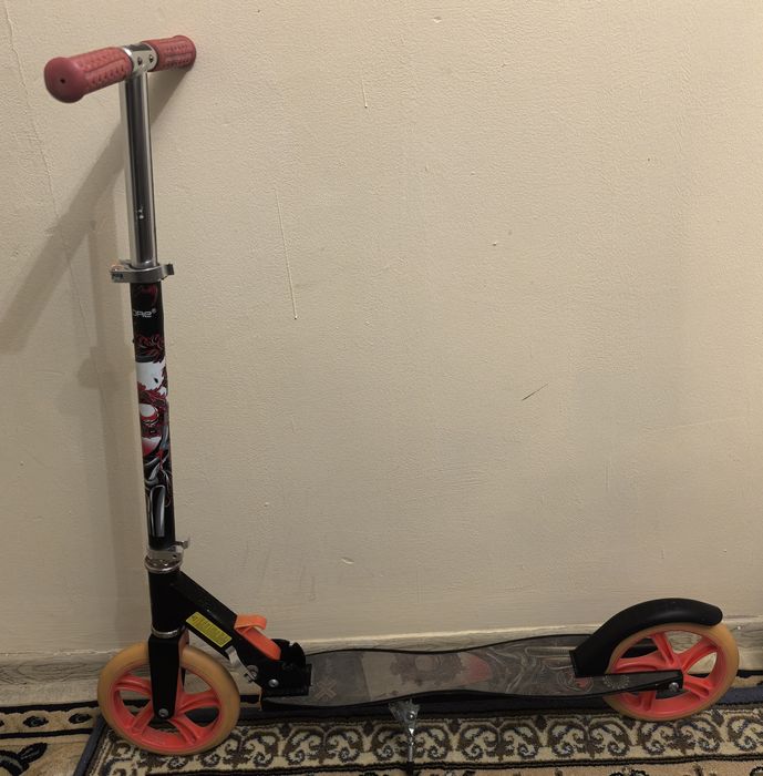 Продам детский складной самокат