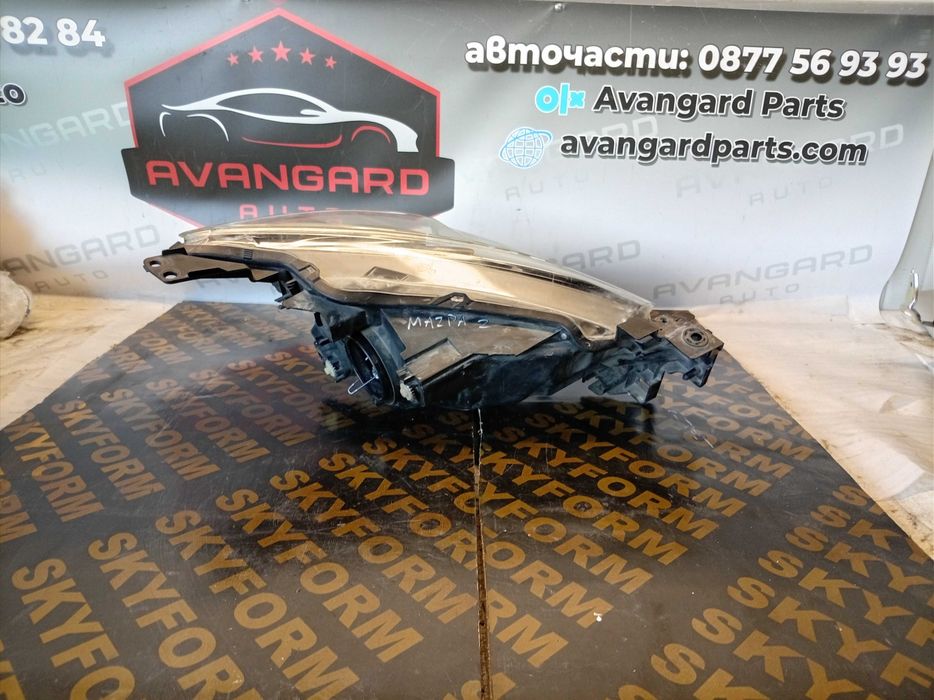 Mazda 2 преден десен фар