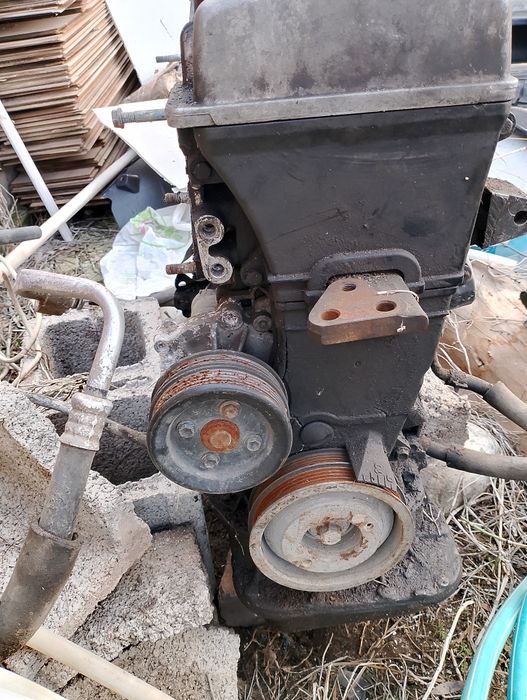 Мотор Карина Е 1,8