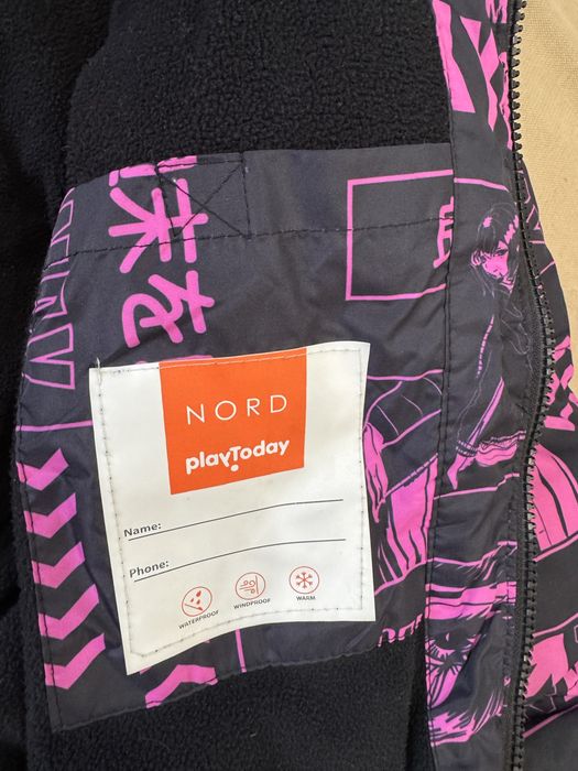 Продам куртку для девочки