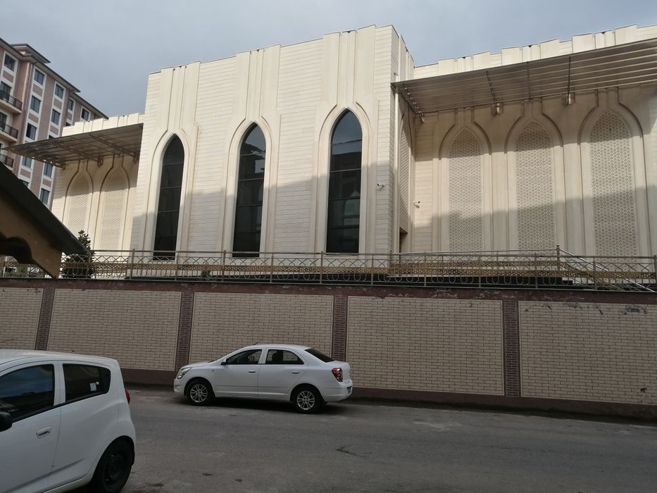 1 xonali uy sotiladi