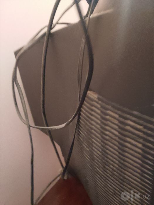 Televizor sotiladi