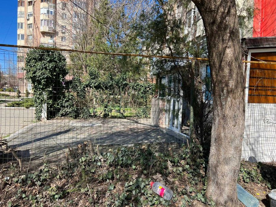 Inchiriez spatiu comercial Zona Intim