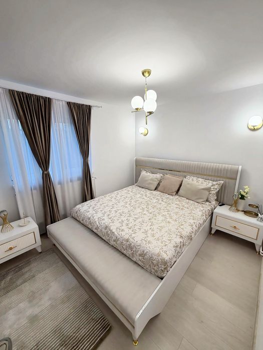 Apartament 3 camere | Complet renovat | Totul NOU | – Titu