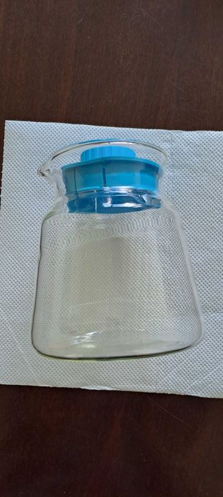 Кана  и 6 бр. чинийки от йенско стъкло - 14 €