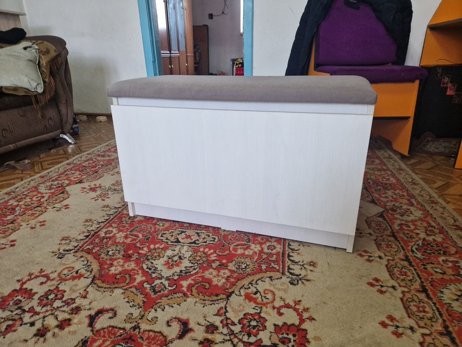 Тумба для обуви.