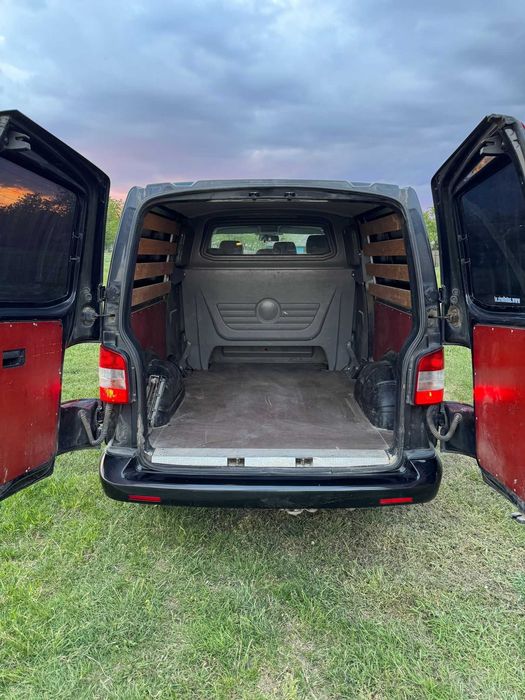 Vw t5 transporter