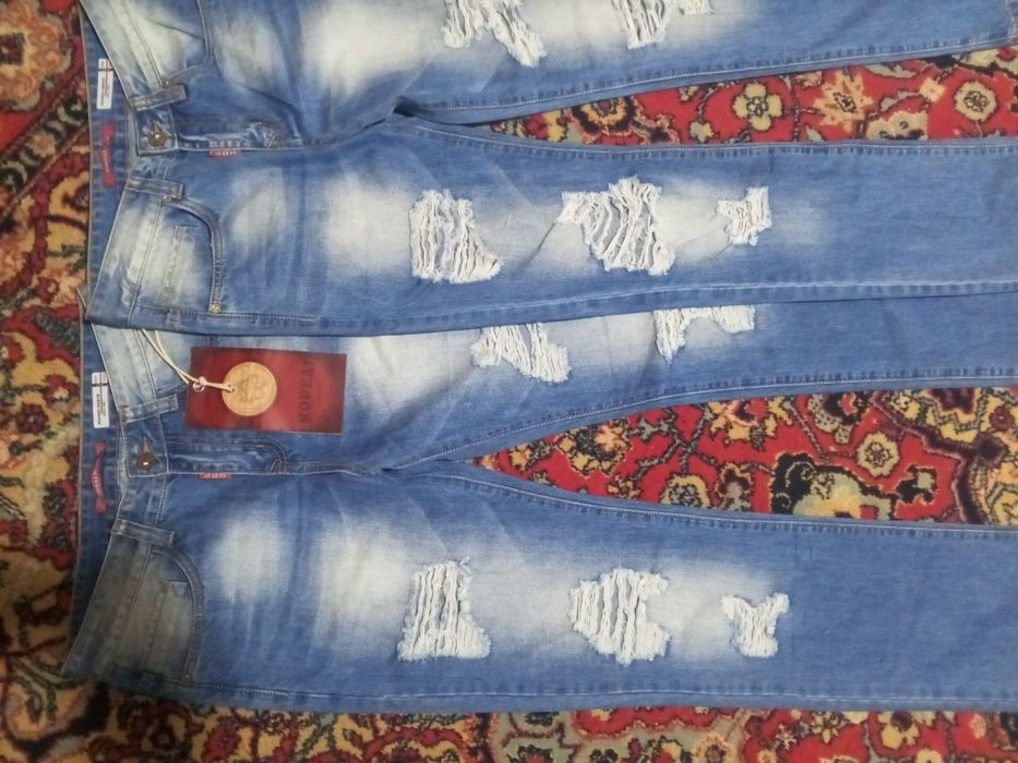 Мужские джинсы  повые