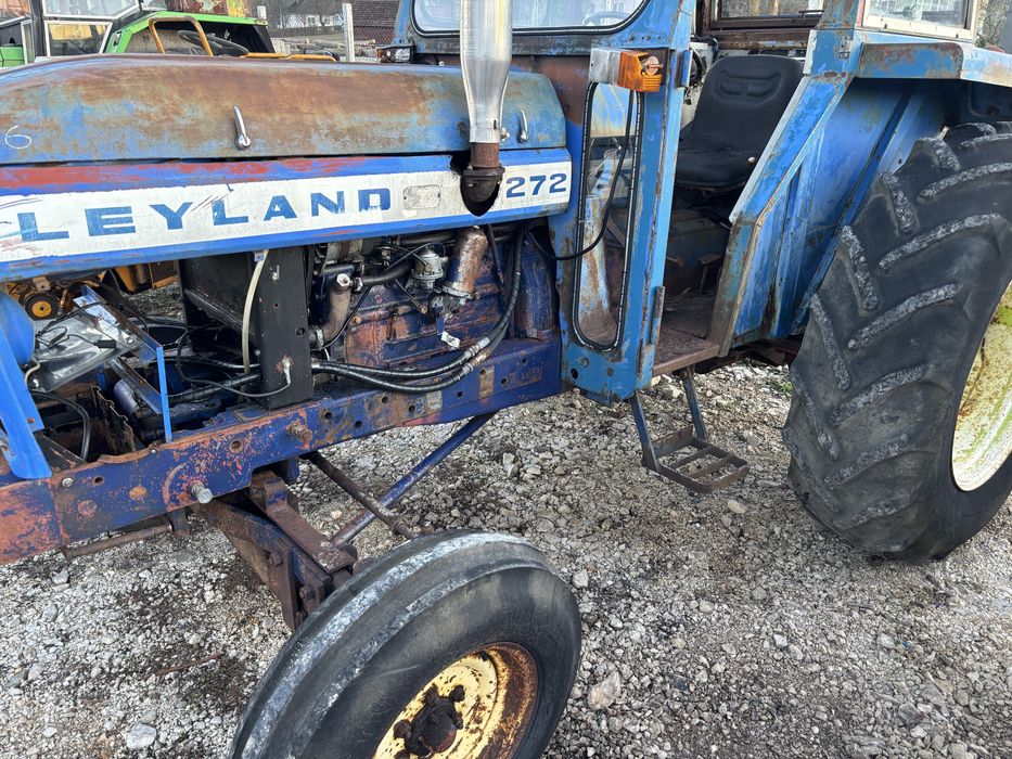 Tractor ford -leyland 70 cp