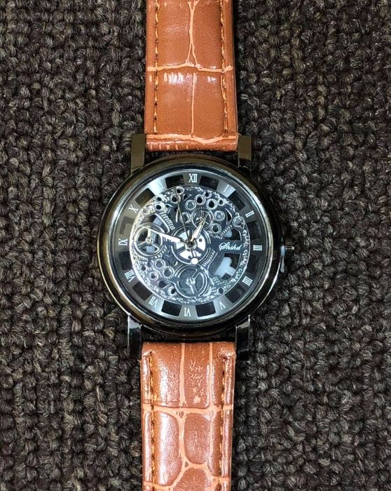 Мъжки часовник прозрачен циферблат