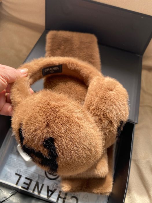 Chanel ушанки и шал