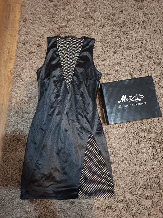 SET sau separat Rochie Scurta si Cizme Înalte