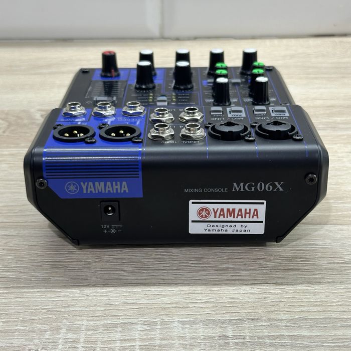 Yamaha mg10xu микшерный пульт