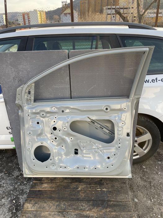 Предна дасна врата за MG 3 МГ 3  2024г