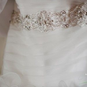 Rochie de mireasa Kathy Ireland cu crinolina cadou