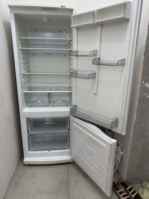 Продам холодильник атлант