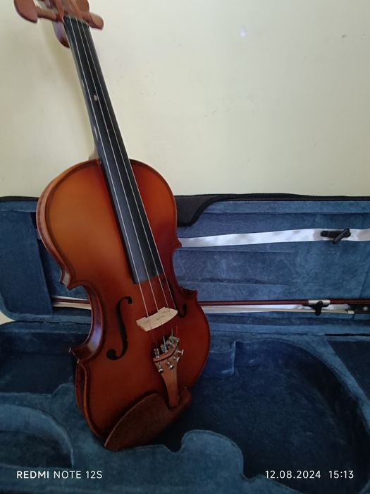 Скрипа 4/4  б/у.