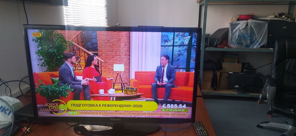 Телевизор Samsung .