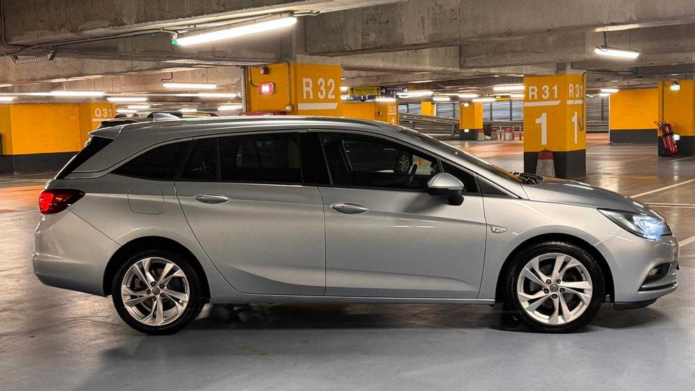 Opel Astra K Sports Tourer Innovation B (Wagon), 1.6 BiTurbo Diesel (160 CP) TVA deductibil