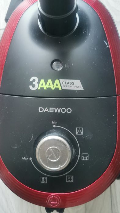 Продавам прахосмукачка