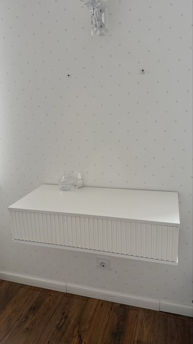 Туалетный столик-консоль