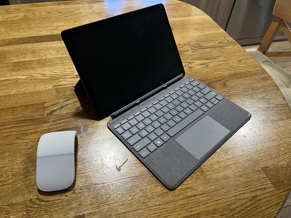 Microsoft Surface Go 3, Intel Core i3