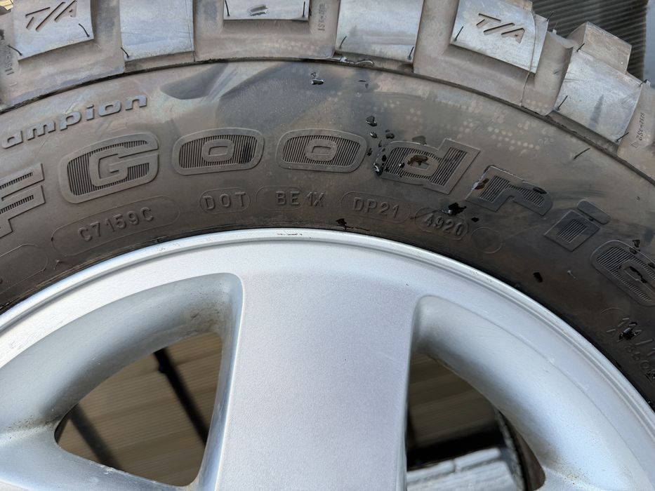 Vand 4 roti  255/75 R17 BFG  KM2 MT Jeep Wrangler Jk 5x127 R17