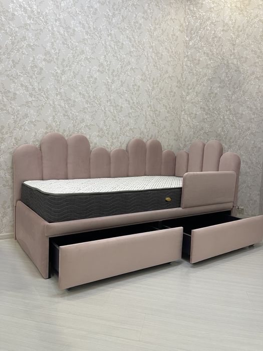 Деткая мягкая кровать для вашей принцессы