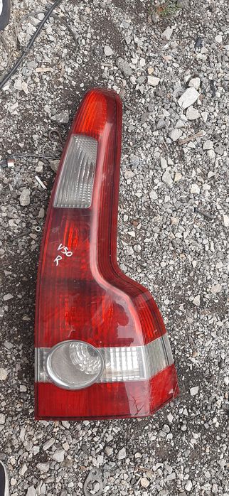 Десен стоп за волво в50 комби