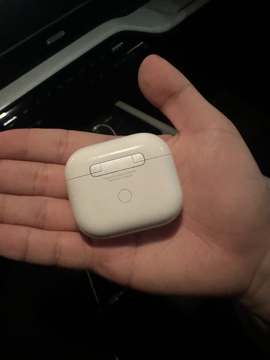 Airpods 3 с безпроводным кейсом