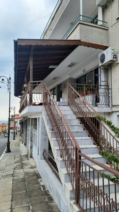 Дава се под наем Заведение в Бургас, Център - 200 кв.м за 7650 € - Снимка #2